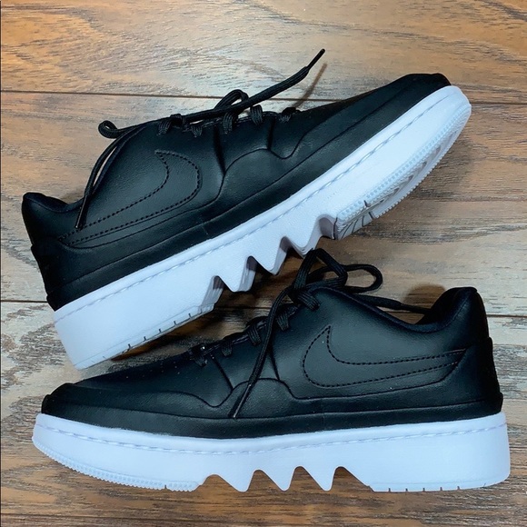 • Air Jordan 1 Jester XX Low Laced Womens Black/wh - Picture 2 of 16